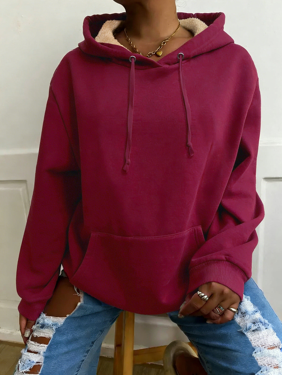 Fleece-lined pullover hoodie with kangaroo pocket in burgundy