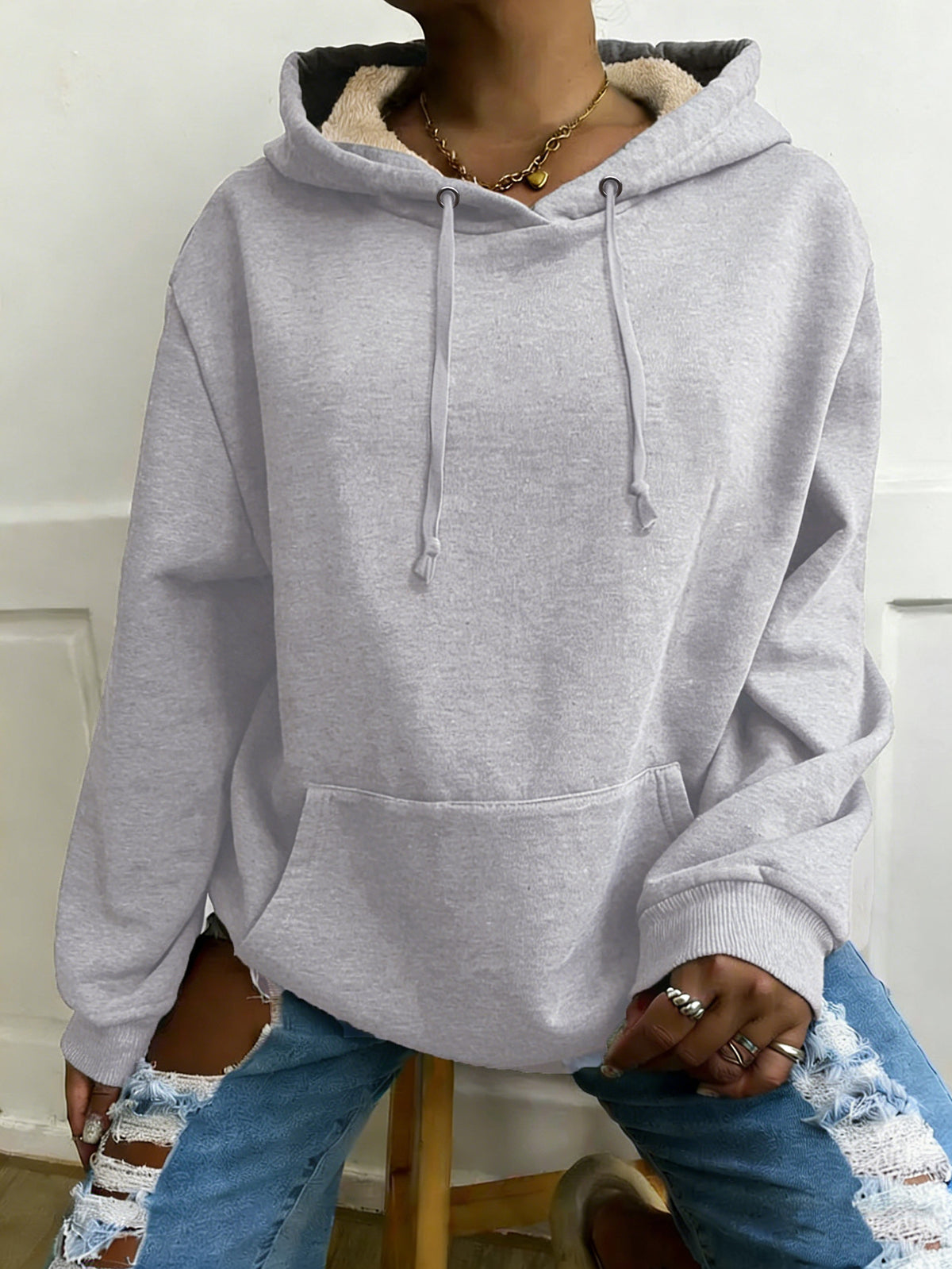 Fleece-lined pullover hoodie with kangaroo pocket in light gray