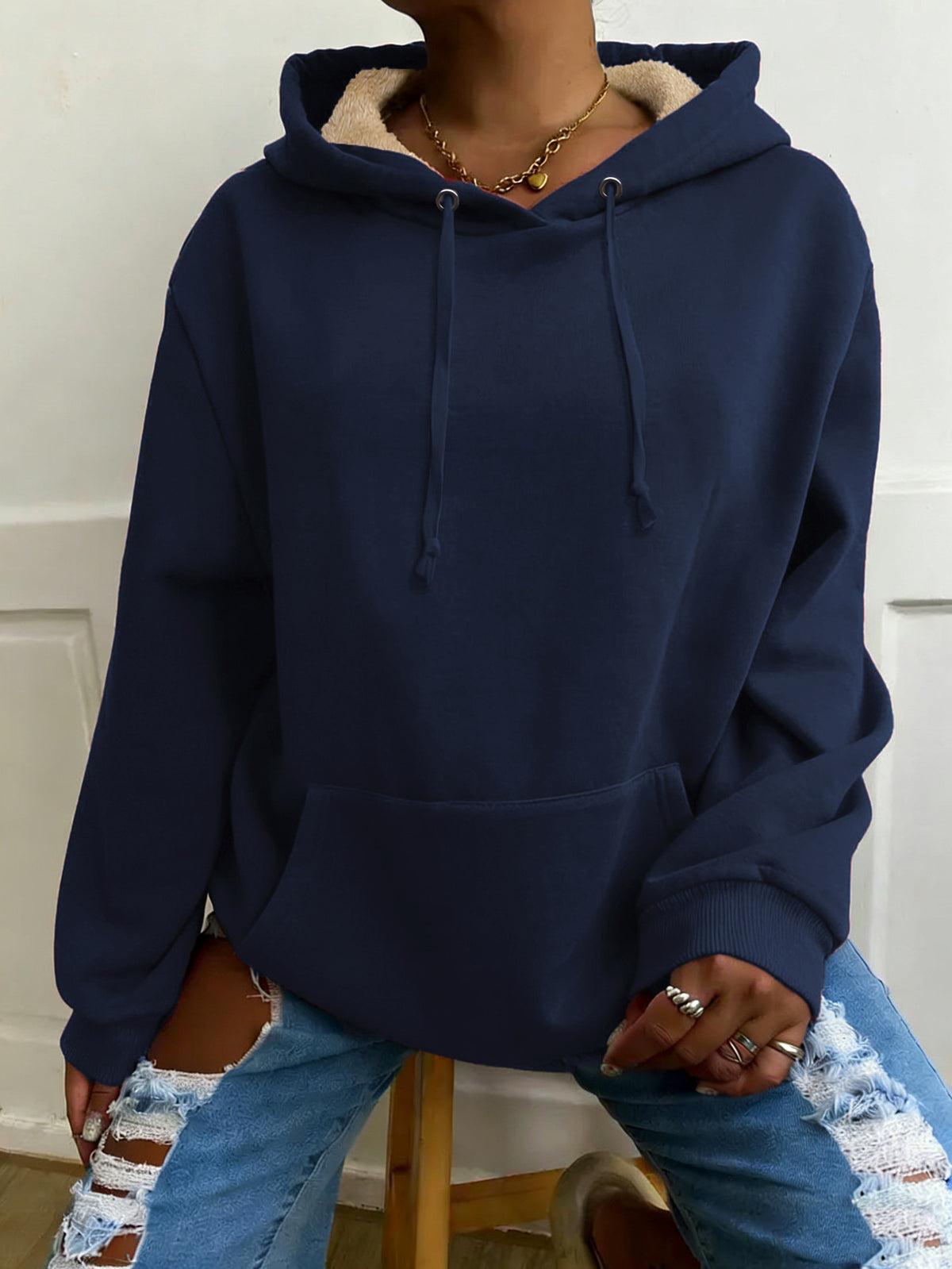 Fleece-lined pullover hoodie with kangaroo pocket in navy